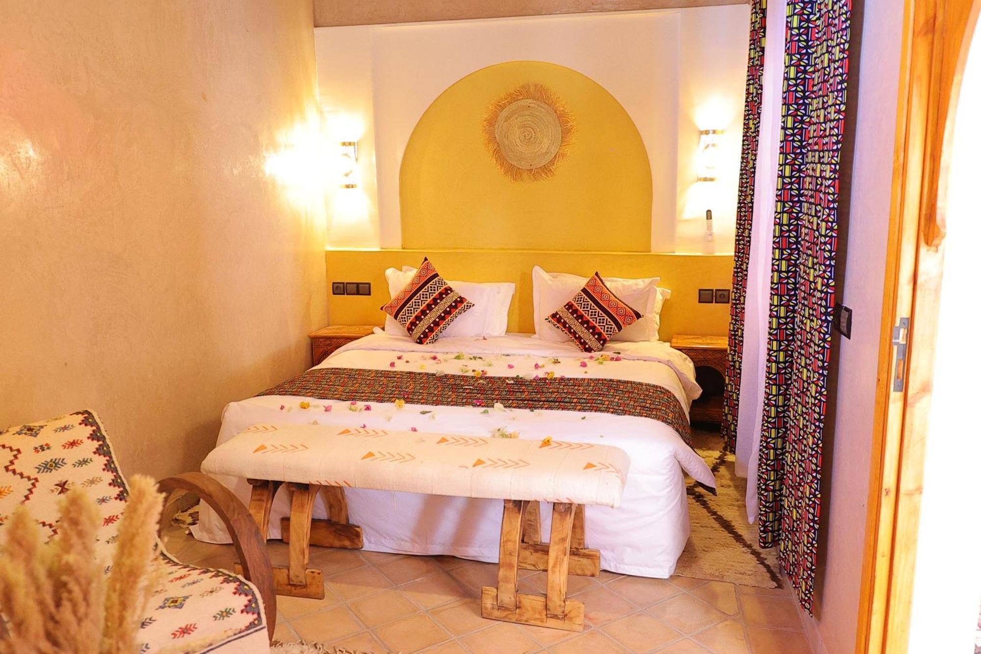 Riad Dar Susan - Authentic Stay In 扎古拉 外观 照片