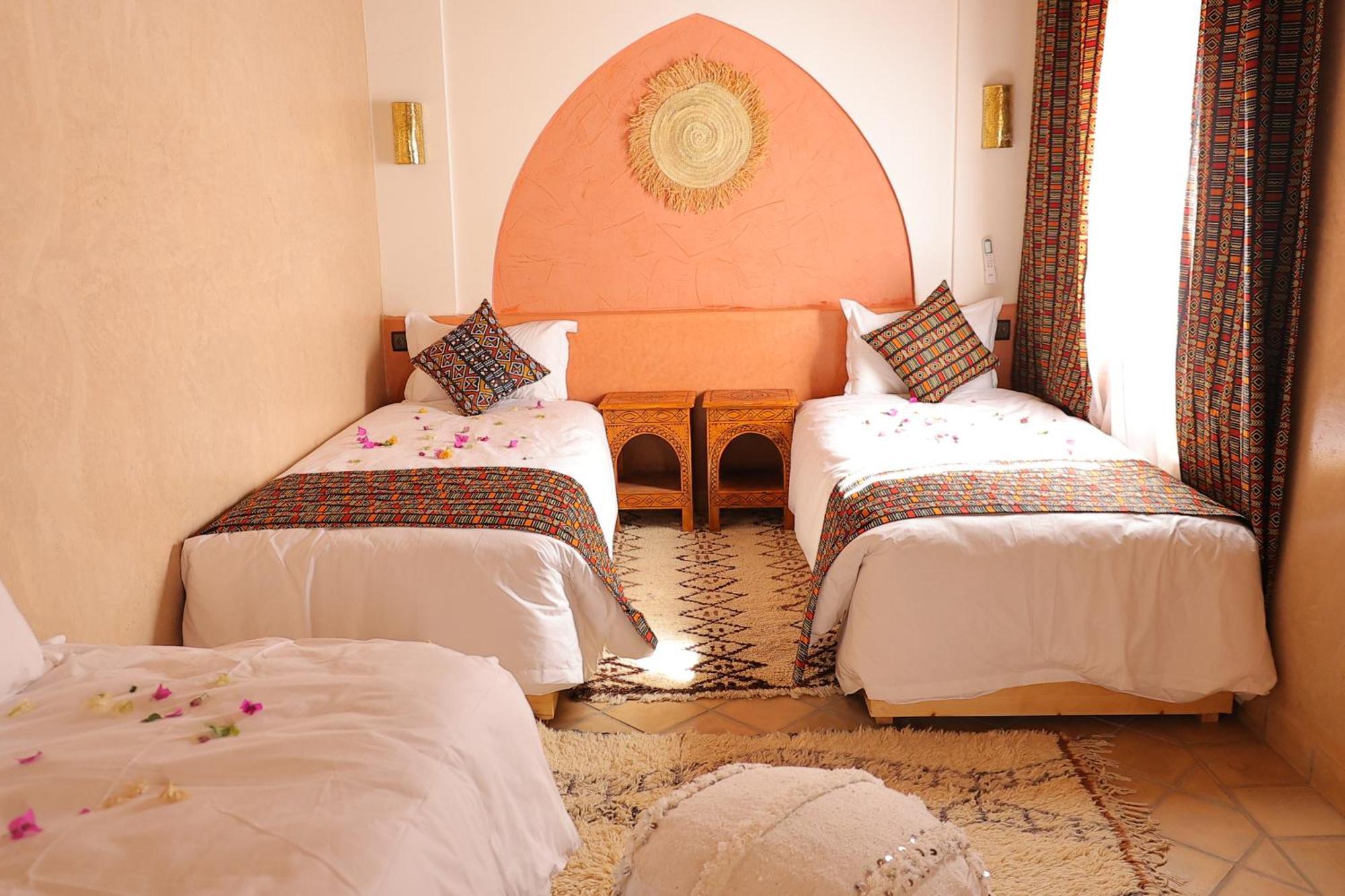 Riad Dar Susan - Authentic Stay In 扎古拉 外观 照片