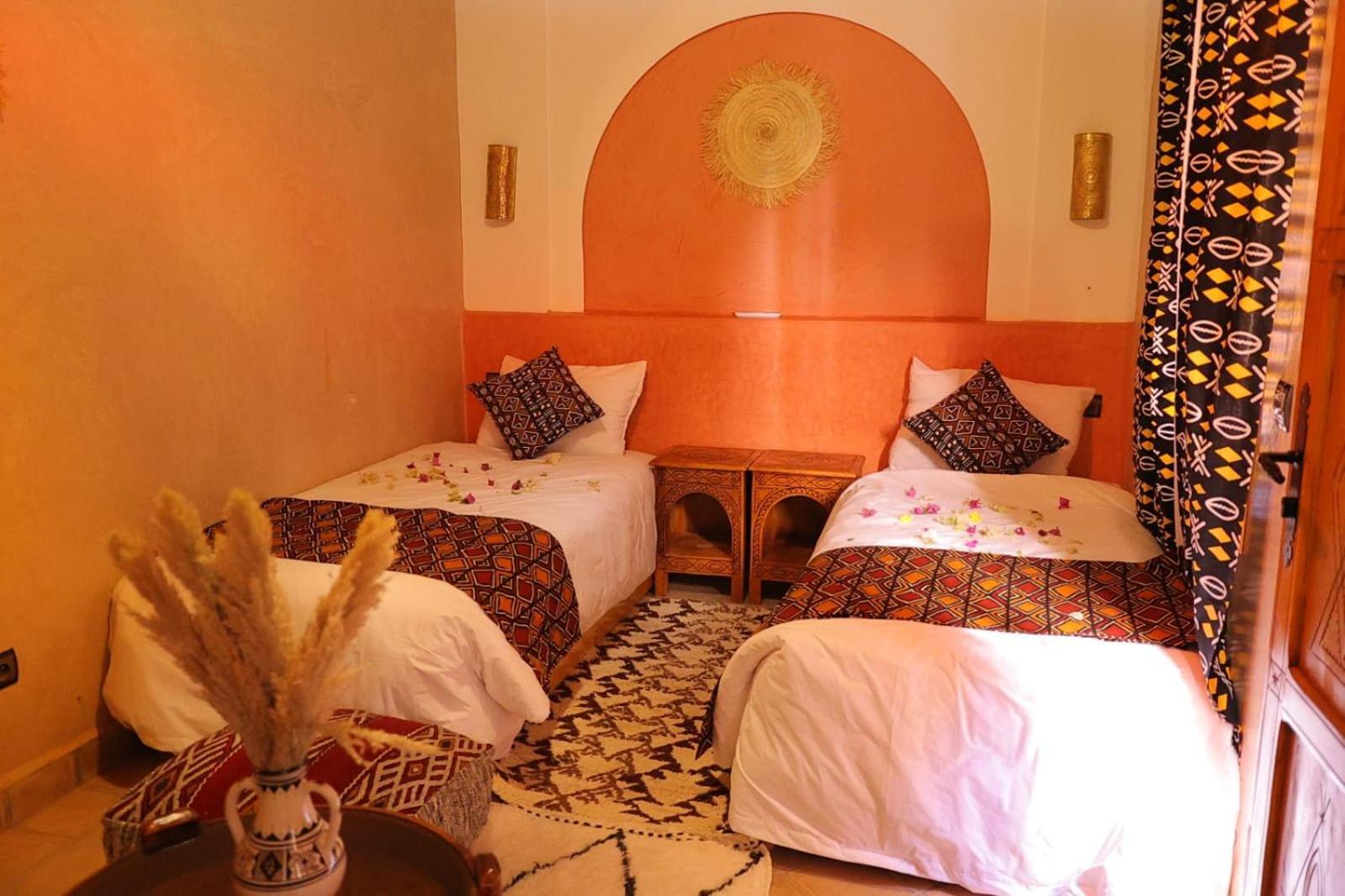 Riad Dar Susan - Authentic Stay In 扎古拉 外观 照片